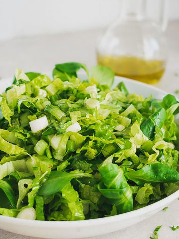 Cleansing-And-Detox-Romaine-Lettuce-Salad