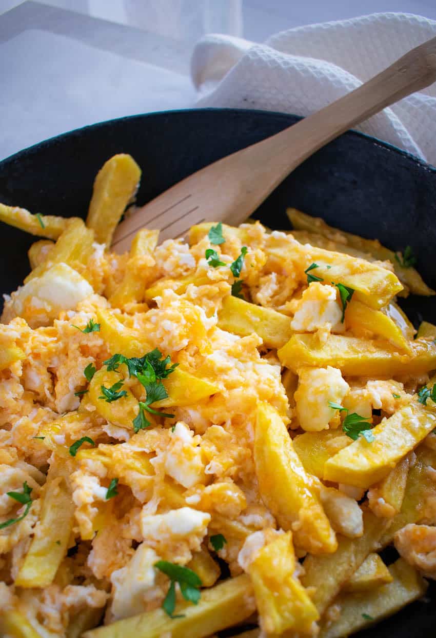 Scrambled Eggs With Feta Cheese And Fries