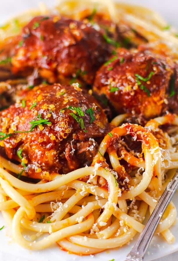 Chicken In Tomato Sauce With Pasta