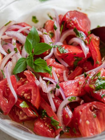 Easy-Tomato-Salad-With-Herbs