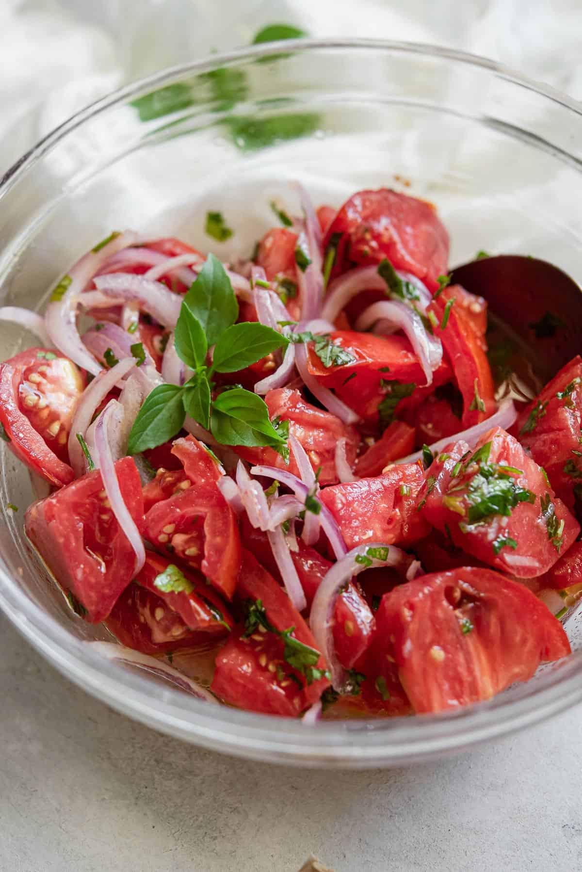Marinated Tomato Salad With Herbs