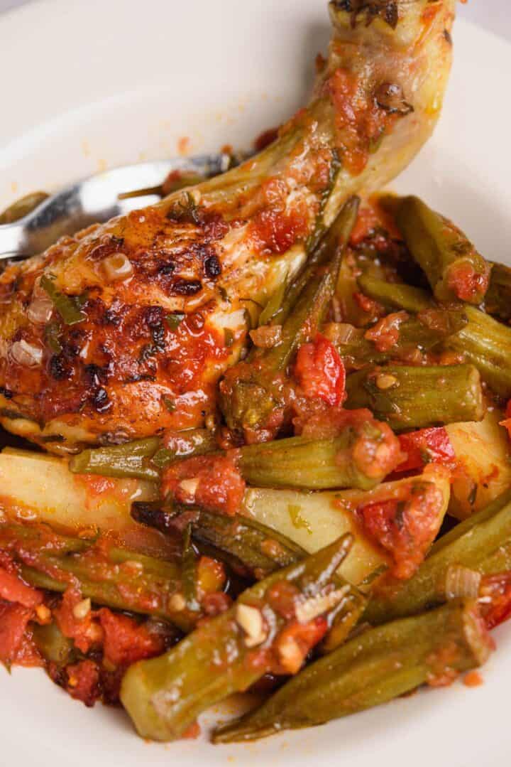 Chicken With Okra And Tomatoes - Real Greek Recipes