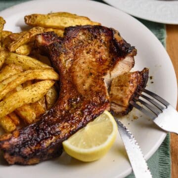 Air-Fryer-Pork-Chops-And-Potatoes-Recipe